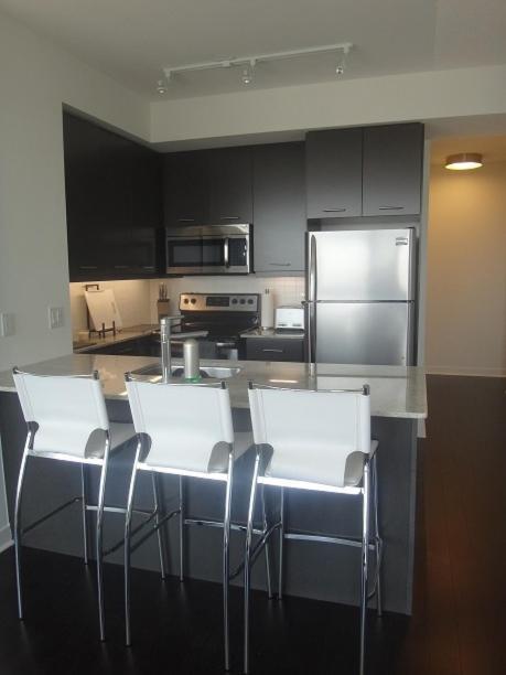 Square One Fully Furnished Suite Mississauga Eksteriør bilde